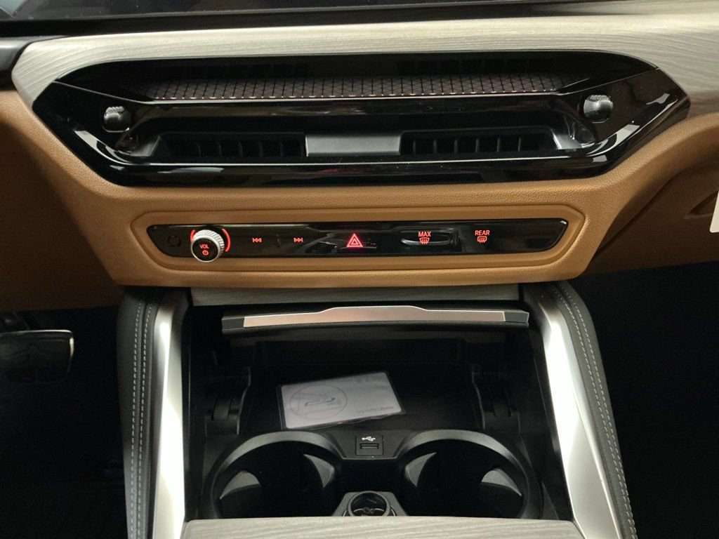 New 2026 BMW 430i xDrive w/ M Sport Package AWD/4WD image 12