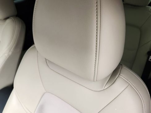 Used 2019 MAZDA CX-5 Touring image 14