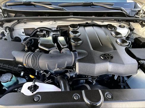 Used 2023 Toyota 4Runner Limited image 31