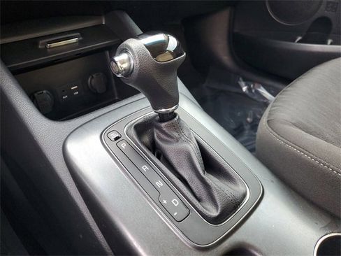 Used 2016 Kia Forte LX image 29