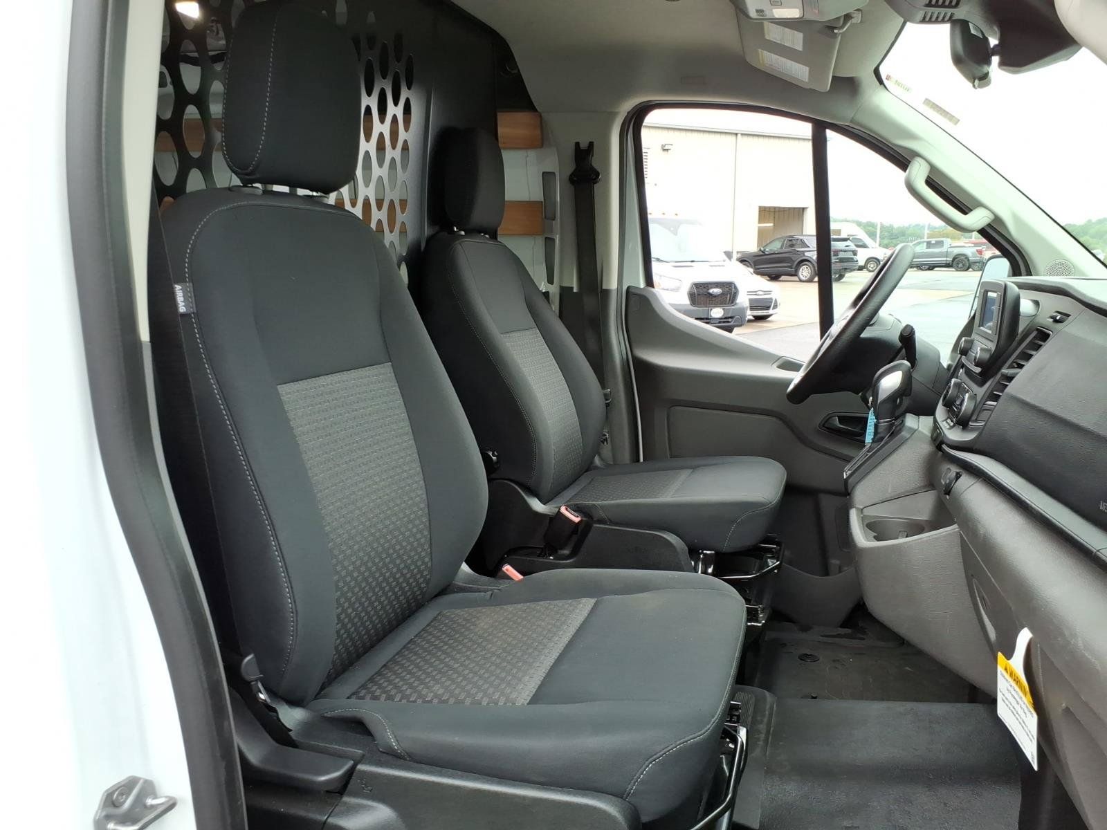 Used 2025 Ford Transit 250 Low Roof w/ Exterior Upgrade Package RWD image 8