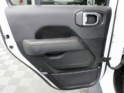 Used 2023 Jeep Wrangler Unlimited Sahara image 55