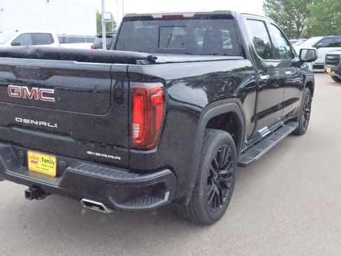 Used 2021 GMC Sierra 1500 Denali w/ Driver Alert Package II AWD/4WD image 7