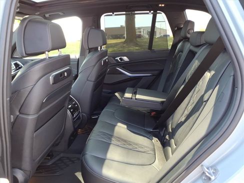 Used 2026 BMW X5 M60i AWD/4WD image 28