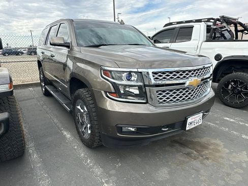 Used 2016 Chevrolet Tahoe LT w/ LT Signature Package AWD/4WD image 2