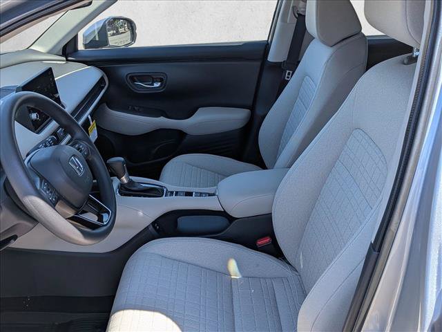 Used 2027 Honda HR-V LX image 4