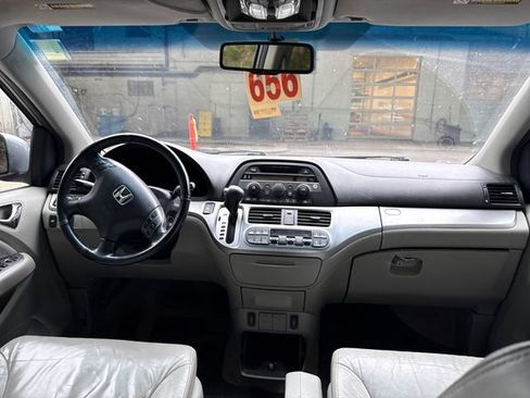 Used 2010 Honda Odyssey EX-L image 11