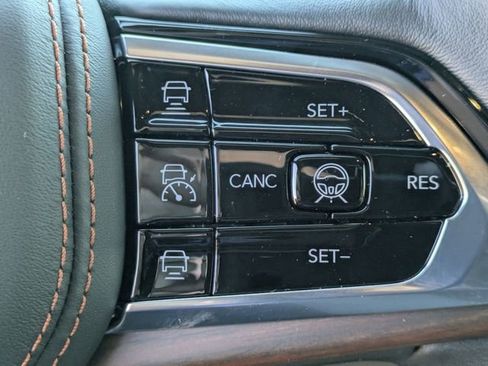 New 2025 Jeep Grand Cherokee Summit image 22