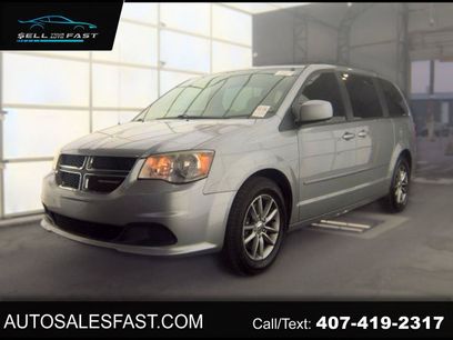 Used 2015 Dodge Grand Caravan SE