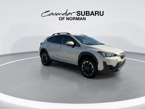 Used 2023 Subaru Crosstrek 2.0i Premium AWD/4WD image 2