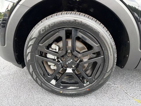 Used 2024 Kia Telluride EX X-Line AWD/4WD image 9
