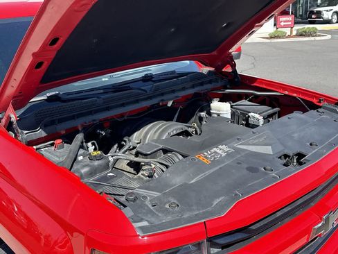 Used 2019 Chevrolet Silverado 1500 LT w/ All Star Edition AWD/4WD image 7