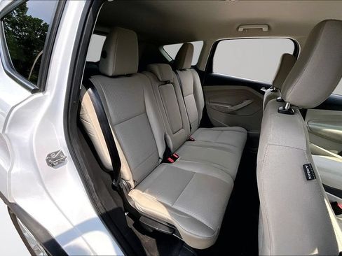 Used 2019 Ford Escape SE FWD image 25