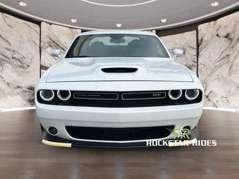Used 2022 Dodge Challenger GT RWD image 6