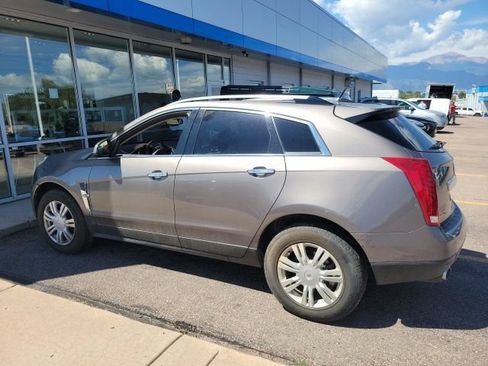 Used 2011 Cadillac SRX Luxury AWD/4WD image 8