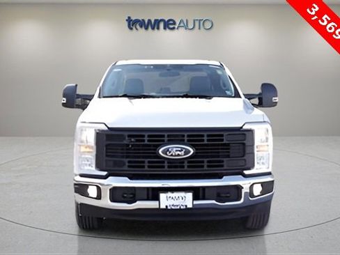 Used 2023 Ford F250 XL w/ XL Chrome Package image 22