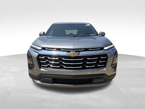 New 2026 Chevrolet Equinox LT w/ Convenience Package II AWD/4WD image 8