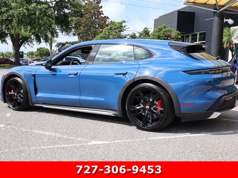 Used 2023 Porsche Taycan 4S w/ Premium Package AWD/4WD image 7
