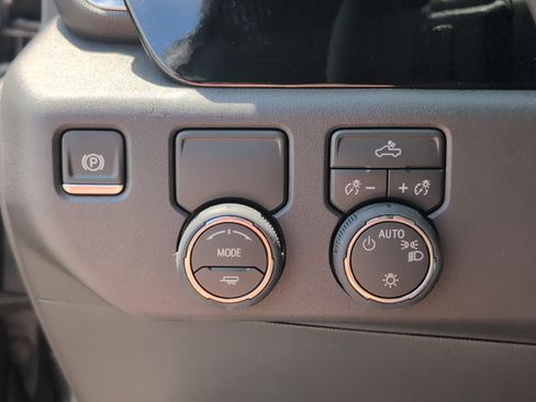 New 2026 Chevrolet Silverado 1500 LT w/ Leather Package RWD image 28