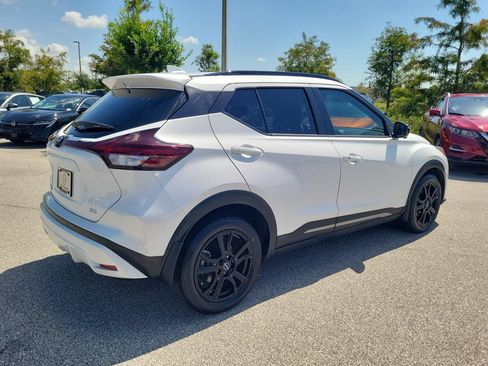 Used 2024 Nissan Kicks SR w/ SR Premium Package FWD image 2