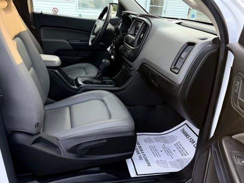 Used 2017 Chevrolet Colorado W/T w/ WT Convenience Package AWD/4WD image 10