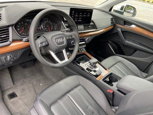 Certified 2023 Audi Q5 2.0T Premium w/ Convenience Package image 24