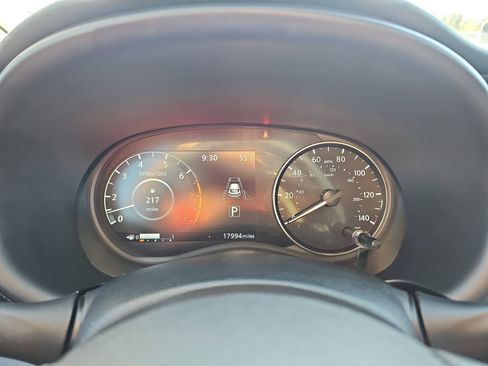 Used 2024 Nissan Kicks SV image 19