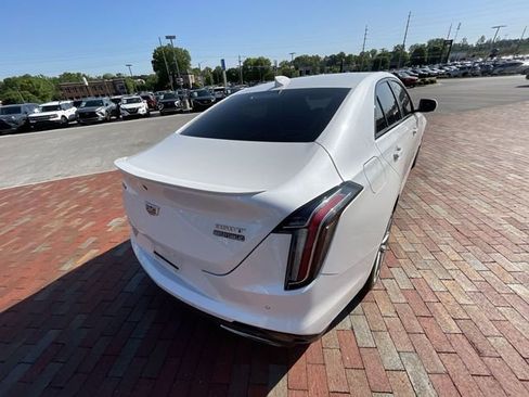 Used 2023 Cadillac CT4 Sport RWD image 17