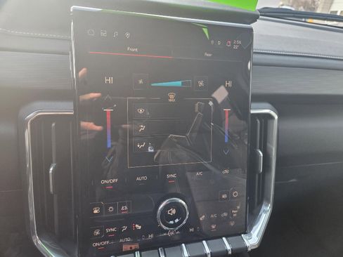 New 2025 GMC Acadia Elevation AWD/4WD image 47