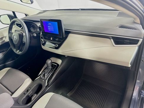 Certified 2025 Toyota Corolla LE w/ LE Premium Package FWD image 27