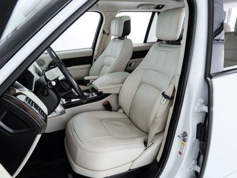 Used 2020 Land Rover Range Rover AWD/4WD image 32