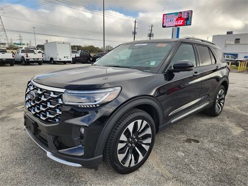 Used 2025 Ford Explorer Platinum w/ LUX Leather Package image 3