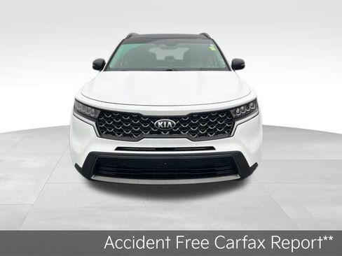Used 2021 Kia Sorento S w/ Panoramic Sunroof Package image 3