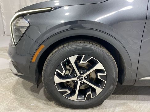 Used 2023 Kia Sportage EX image 17
