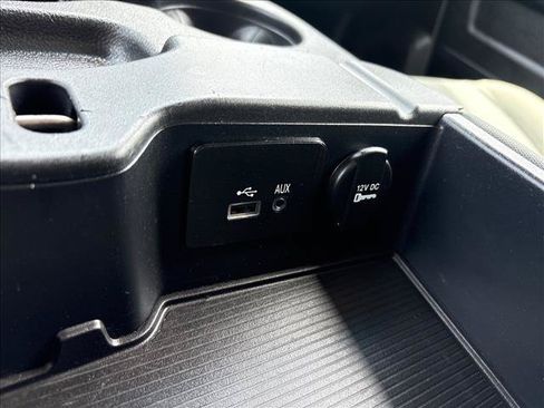 Used 2016 RAM 1500 Express AWD/4WD image 16