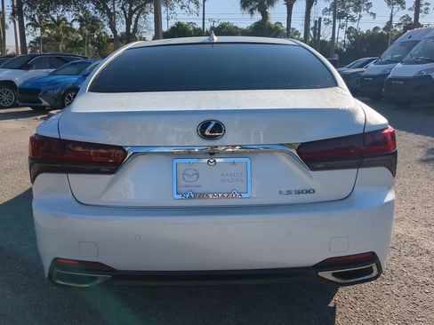 Used 2023 Lexus LS 500 w/ Accessory Package (Z2) image 6