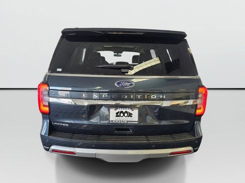 Used 2024 Ford Expedition Limited AWD/4WD image 4