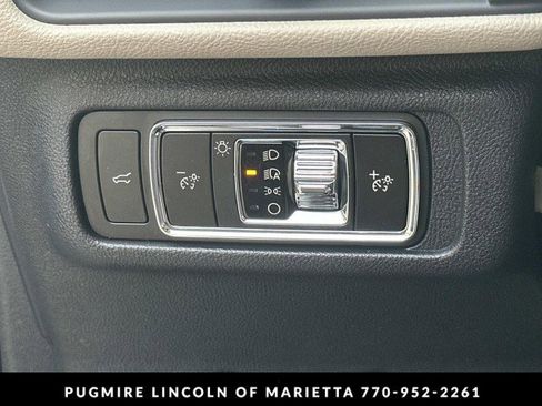 New 2026 Lincoln Corsair Premiere image 34