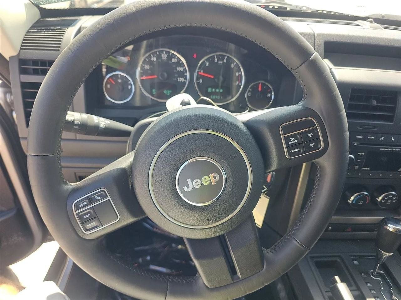 Used 2012 Jeep Liberty Sport RWD image 10