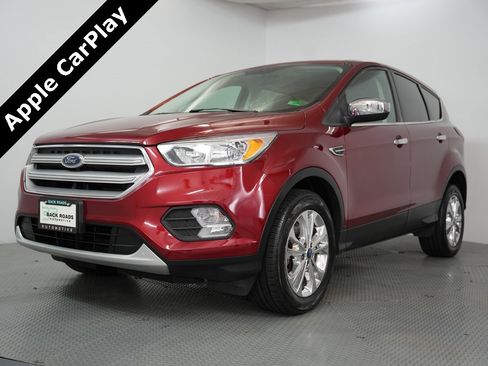 Used 2019 Ford Escape SE image 3