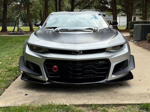 Used 2018 Chevrolet Camaro ZL1 image 29
