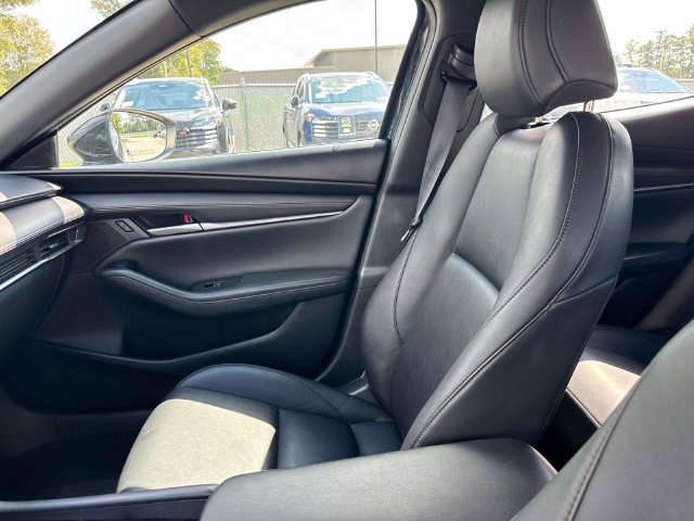 Used 2024 MAZDA MAZDA3 s FWD image 19