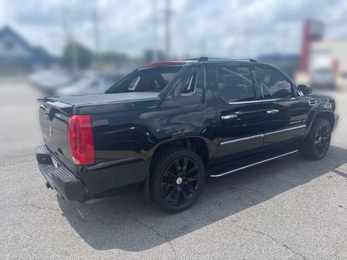 Used 2007 Cadillac Escalade EXT w/ Information Package AWD/4WD image 8