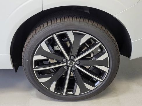New 2026 Volvo XC60 T8 Ultra w/ Protection Package Premier image 6