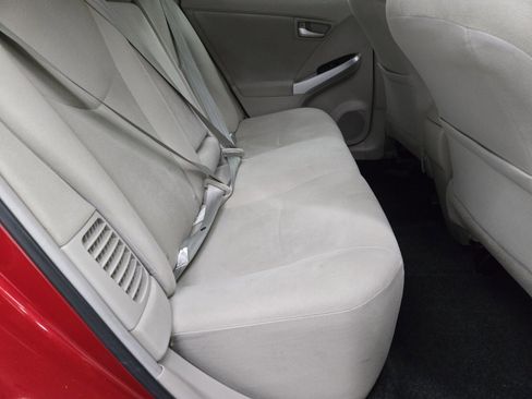 Used 2015 Toyota Prius Two image 12