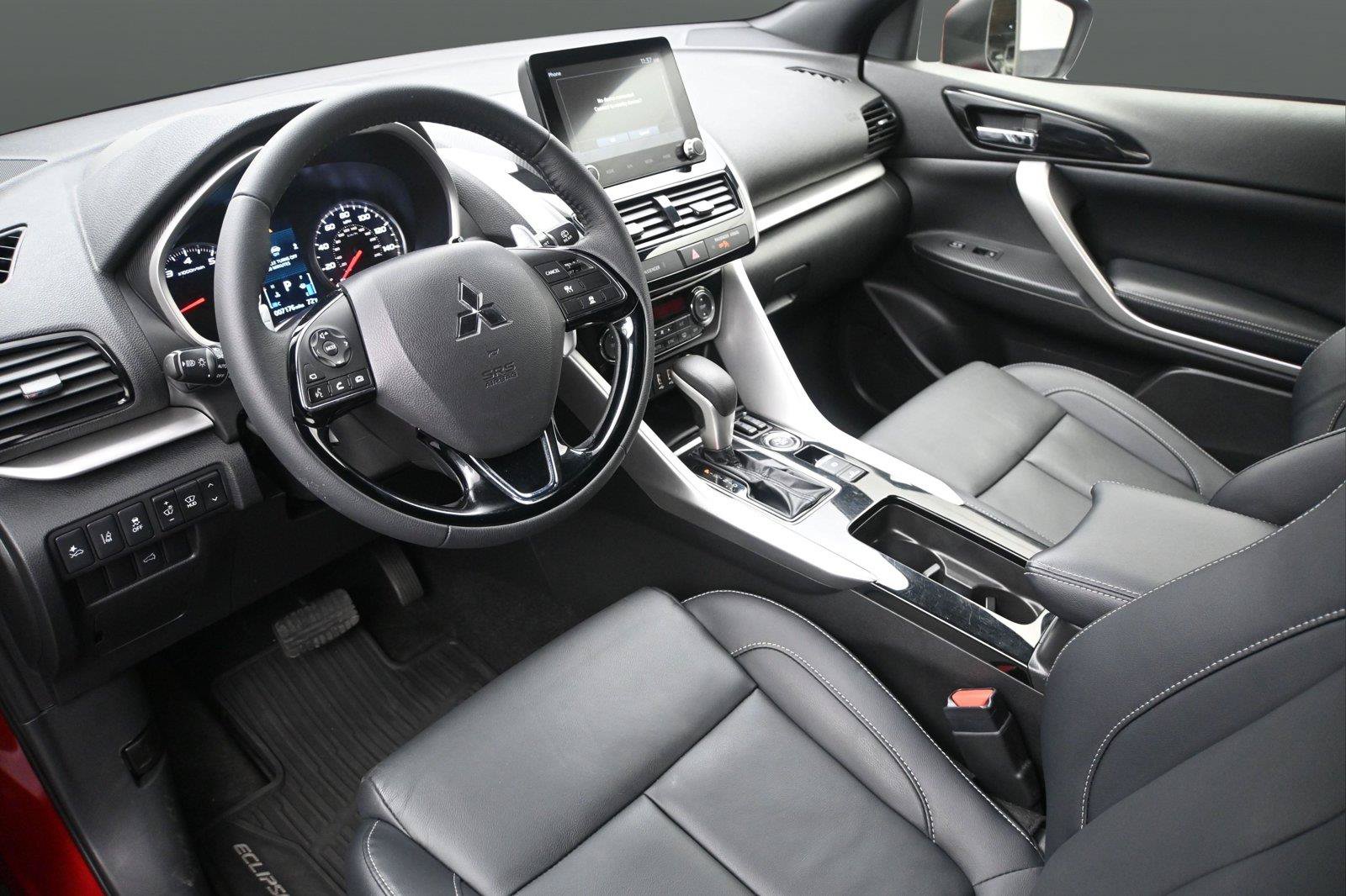 Used 2025 Mitsubishi Eclipse Cross SEL AWD/4WD image 2