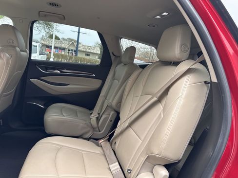 Certified 2018 Buick Enclave Essence image 35