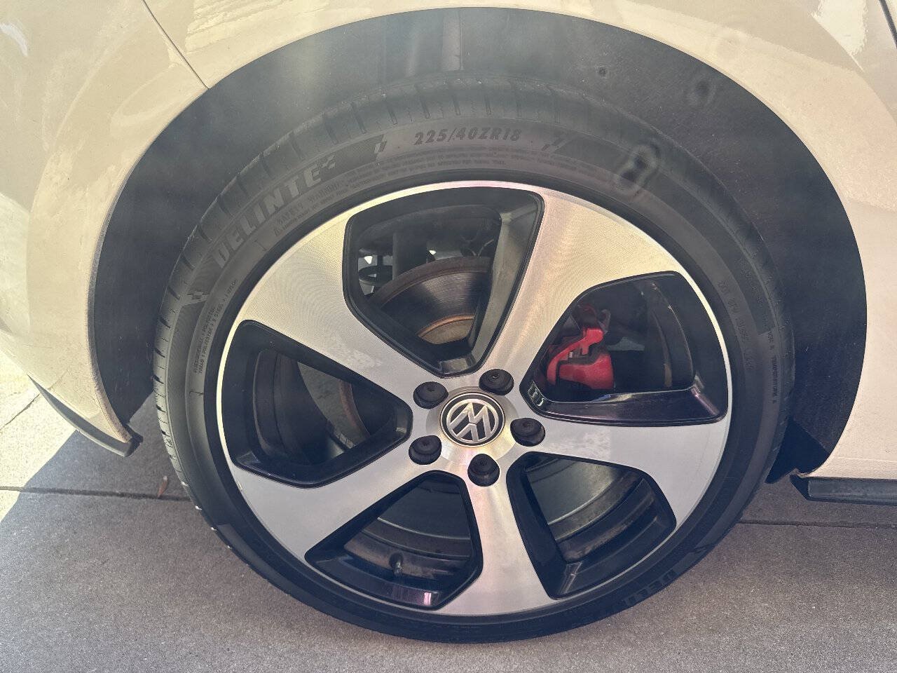 Used 2017 Volkswagen GTI S FWD image 21