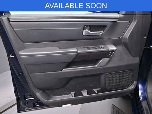 Used 2023 Toyota Tundra Platinum w/ Advanced Package AWD/4WD image 11