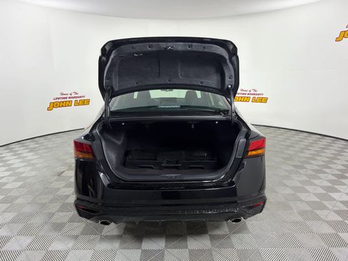 New 2026 Nissan Altima 2.5 SR w/ SR Midnight Edition Package image 5